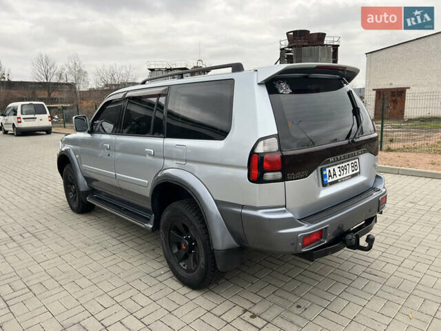 Серый Мицубиси Паджеро Спорт, объемом двигателя 2.5 л и пробегом 250 тыс. км за 8999 $, фото 7 на Automoto.ua