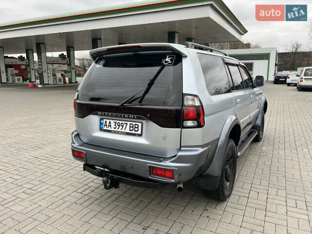 Серый Мицубиси Паджеро Спорт, объемом двигателя 2.5 л и пробегом 250 тыс. км за 8999 $, фото 5 на Automoto.ua
