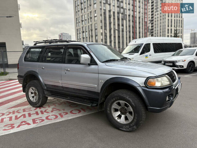 Мицубиси Паджеро Спорт 2005 в Киеве на Automoto.ua Серый Мицубиси Паджеро Спорт, объемом двигателя 3 л и пробегом 330 тыс. км за 5850 $, фото 4 на Automoto.ua