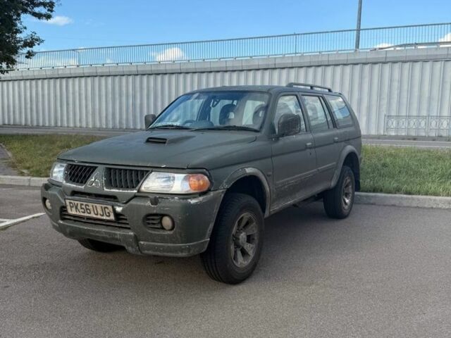 Серый Мицубиси Паджеро Спорт, объемом двигателя 0 л и пробегом 158 тыс. км за 3700 $, фото 1 на Automoto.ua