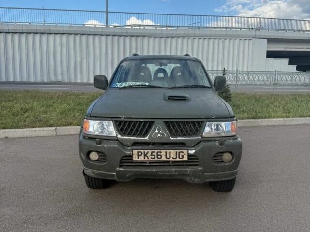 Серый Мицубиси Паджеро Спорт, объемом двигателя 0 л и пробегом 158 тыс. км за 3700 $, фото 2 на Automoto.ua