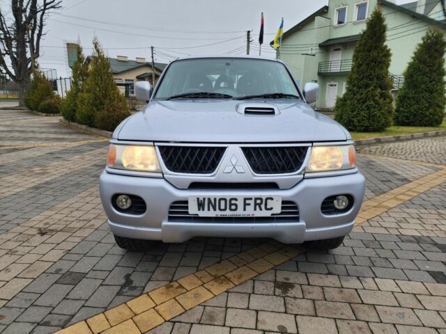 Серый Мицубиси Паджеро Спорт, объемом двигателя 2.5 л и пробегом 68 тыс. км за 6395 $, фото 3 на Automoto.ua