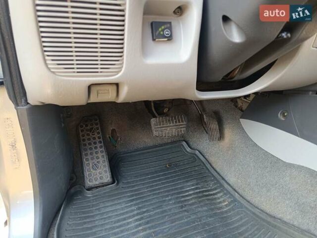 Серый Мицубиси Паджеро Спорт, объемом двигателя 3 л и пробегом 282 тыс. км за 9000 $, фото 20 на Automoto.ua