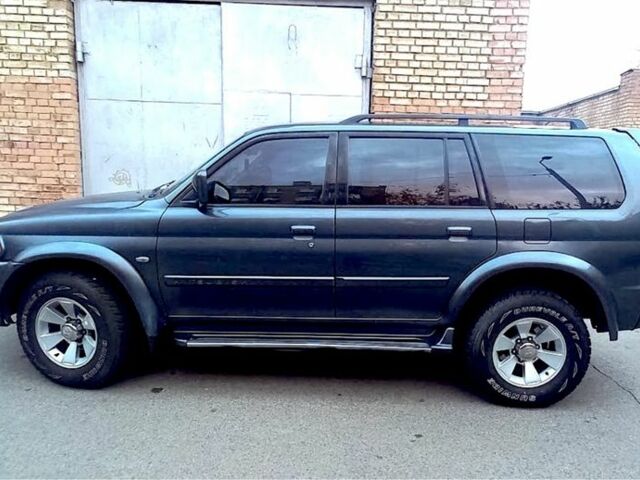 Серый Мицубиси Паджеро Спорт, объемом двигателя 3 л и пробегом 3 тыс. км за 6600 $, фото 1 на Automoto.ua
