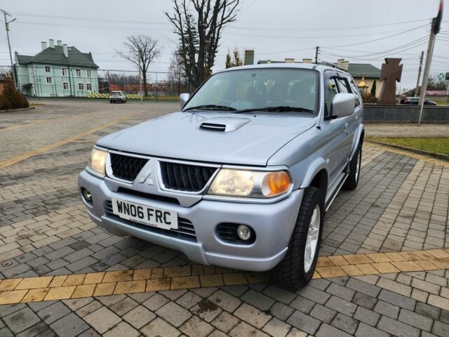 Серый Мицубиси Паджеро Спорт, объемом двигателя 2.5 л и пробегом 68 тыс. км за 6395 $, фото 4 на Automoto.ua