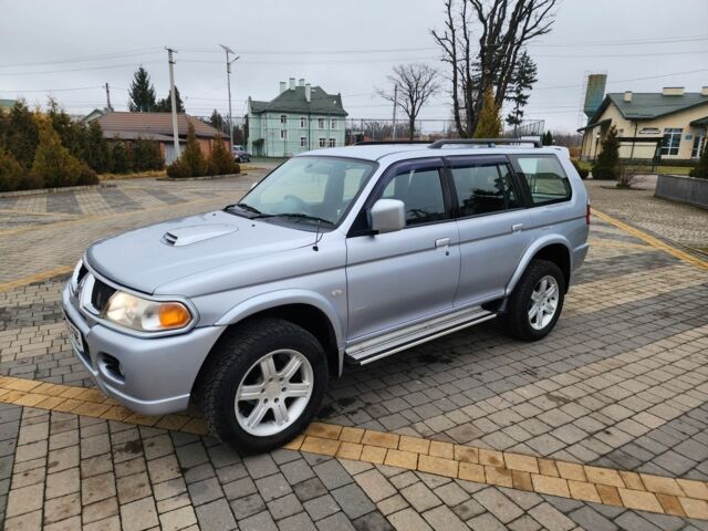 Серый Мицубиси Паджеро Спорт, объемом двигателя 2.5 л и пробегом 68 тыс. км за 6395 $, фото 7 на Automoto.ua