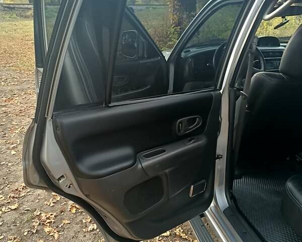 Сірий Міцубісі Паджеро Спорт, об'ємом двигуна 2.97 л та пробігом 240 тис. км за 8000 $, фото 10 на Automoto.ua