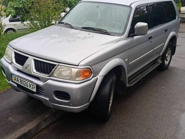 Серый Мицубиси Паджеро Спорт, объемом двигателя 3 л и пробегом 207 тыс. км за 6500 $, фото 2 на Automoto.ua