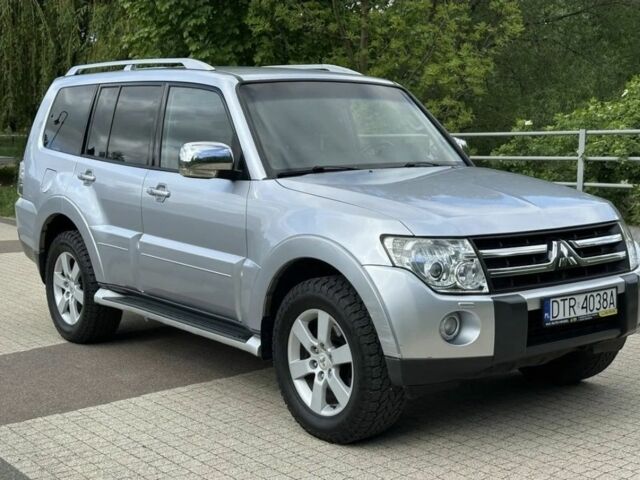 Сірий Міцубісі Паджеро Спорт, об'ємом двигуна 3.2 л та пробігом 190 тис. км за 5000 $, фото 3 на Automoto.ua