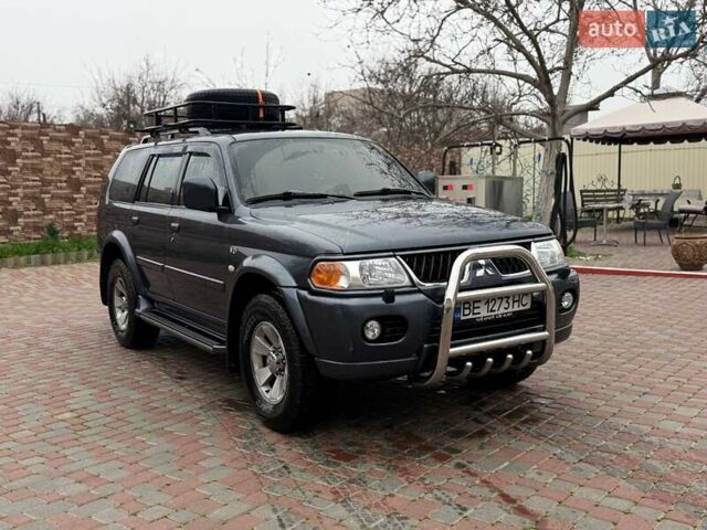 Серый Мицубиси Паджеро Спорт, объемом двигателя 2.97 л и пробегом 322 тыс. км за 7700 $, фото 3 на Automoto.ua