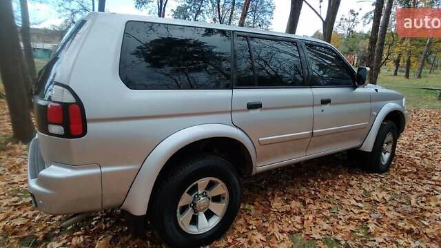 Серый Мицубиси Паджеро Спорт, объемом двигателя 0 л и пробегом 207 тыс. км за 8000 $, фото 5 на Automoto.ua