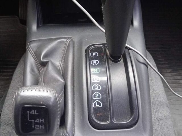 Серый Мицубиси Паджеро Спорт, объемом двигателя 3 л и пробегом 207 тыс. км за 6500 $, фото 6 на Automoto.ua