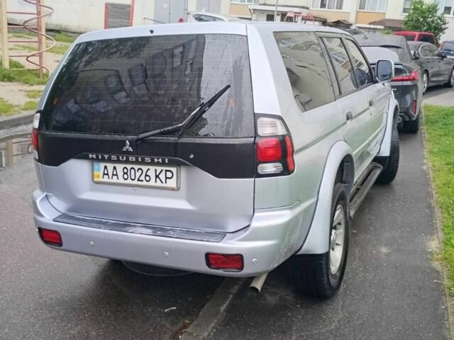 Серый Мицубиси Паджеро Спорт, объемом двигателя 3 л и пробегом 207 тыс. км за 6500 $, фото 1 на Automoto.ua