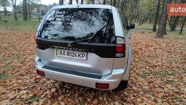Серый Мицубиси Паджеро Спорт, объемом двигателя 0 л и пробегом 207 тыс. км за 8000 $, фото 10 на Automoto.ua