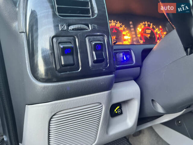 Серый Мицубиси Паджеро Спорт, объемом двигателя 2.97 л и пробегом 322 тыс. км за 8799 $, фото 9 на Automoto.ua