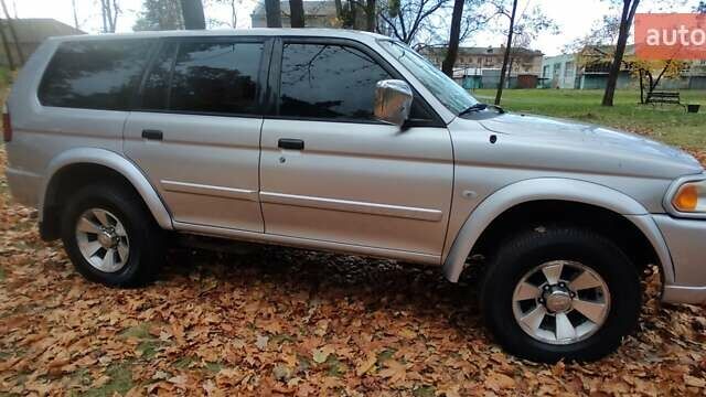 Серый Мицубиси Паджеро Спорт, объемом двигателя 0 л и пробегом 207 тыс. км за 8000 $, фото 6 на Automoto.ua