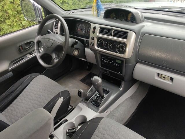 Серый Мицубиси Паджеро Спорт, объемом двигателя 3 л и пробегом 207 тыс. км за 6500 $, фото 7 на Automoto.ua