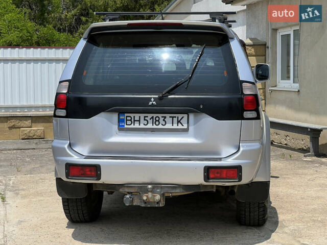 Серый Мицубиси Паджеро Спорт, объемом двигателя 2.48 л и пробегом 395 тыс. км за 9500 $, фото 3 на Automoto.ua