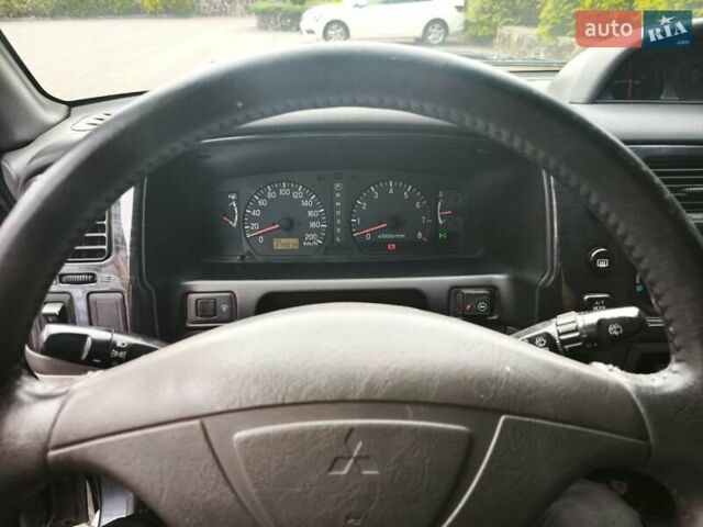 Сірий Міцубісі Паджеро Спорт, об'ємом двигуна 3 л та пробігом 375 тис. км за 8000 $, фото 8 на Automoto.ua