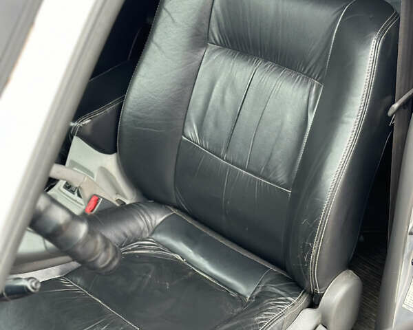 Серый Мицубиси Паджеро Спорт, объемом двигателя 3 л и пробегом 235 тыс. км за 8400 $, фото 11 на Automoto.ua