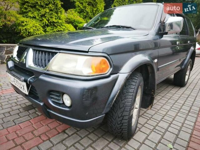 Сірий Міцубісі Паджеро Спорт, об'ємом двигуна 3 л та пробігом 375 тис. км за 8000 $, фото 3 на Automoto.ua