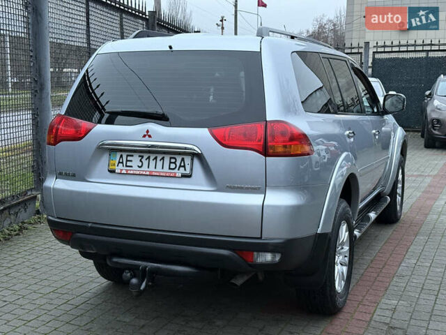 Серый Мицубиси Паджеро Спорт, объемом двигателя 2.5 л и пробегом 107 тыс. км за 12900 $, фото 6 на Automoto.ua