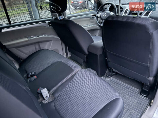 Серый Мицубиси Паджеро Спорт, объемом двигателя 2.5 л и пробегом 107 тыс. км за 12900 $, фото 10 на Automoto.ua