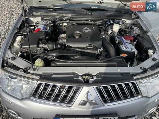 Мицубиси Паджеро Спорт 2010 в Киеве на Automoto.ua Серый Мицубиси Паджеро Спорт, объемом двигателя 2.5 л и пробегом 176 тыс. км за 14000 $, фото 23 на Automoto.ua