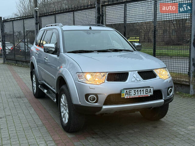 Серый Мицубиси Паджеро Спорт, объемом двигателя 2.5 л и пробегом 107 тыс. км за 12900 $, фото 19 на Automoto.ua