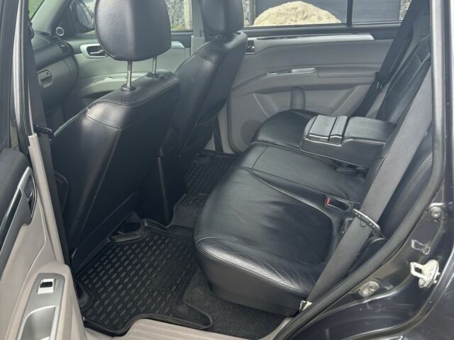 Сірий Міцубісі Паджеро Спорт, об'ємом двигуна 2.5 л та пробігом 170 тис. км за 13500 $, фото 7 на Automoto.ua