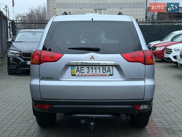 Серый Мицубиси Паджеро Спорт, объемом двигателя 2.5 л и пробегом 107 тыс. км за 12900 $, фото 5 на Automoto.ua