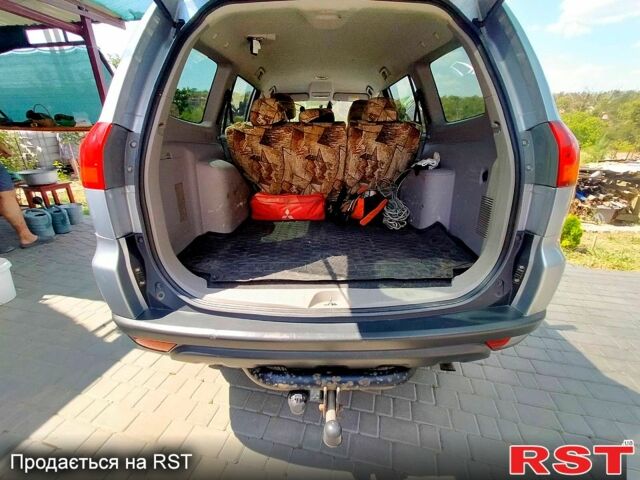 Міцубісі Паджеро Спорт 2010 у Никополе на Automoto.ua Сірий Міцубісі Паджеро Спорт, об'ємом двигуна 2.5 л та пробігом 107 тис. км за 11500 $, фото 5 на Automoto.ua