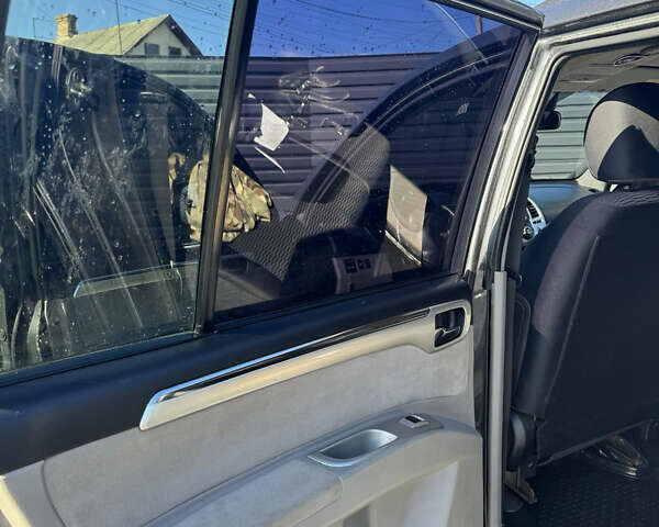 Сірий Міцубісі Паджеро Спорт, об'ємом двигуна 2.48 л та пробігом 225 тис. км за 13200 $, фото 17 на Automoto.ua