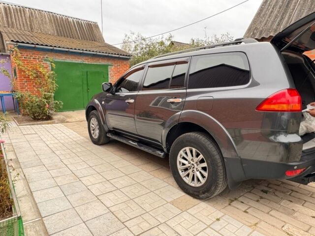 Серый Мицубиси Паджеро Спорт, объемом двигателя 2.5 л и пробегом 190 тыс. км за 15000 $, фото 13 на Automoto.ua