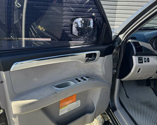 Сірий Міцубісі Паджеро Спорт, об'ємом двигуна 2.48 л та пробігом 225 тис. км за 13200 $, фото 18 на Automoto.ua