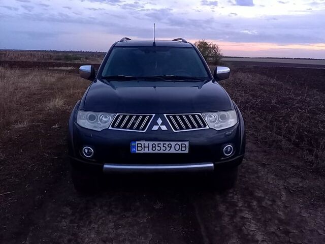 Серый Мицубиси Паджеро Спорт, объемом двигателя 2.5 л и пробегом 211 тыс. км за 12000 $, фото 6 на Automoto.ua