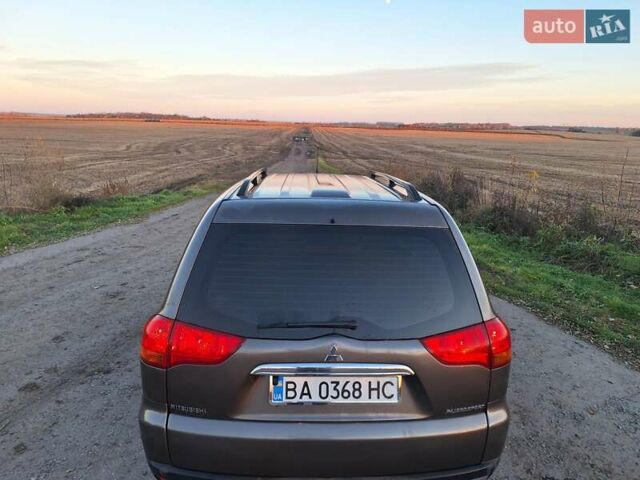 Серый Мицубиси Паджеро Спорт, объемом двигателя 2.48 л и пробегом 218 тыс. км за 16200 $, фото 12 на Automoto.ua