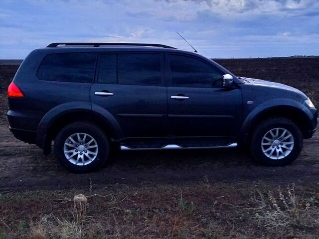 Серый Мицубиси Паджеро Спорт, объемом двигателя 2.5 л и пробегом 211 тыс. км за 12000 $, фото 8 на Automoto.ua