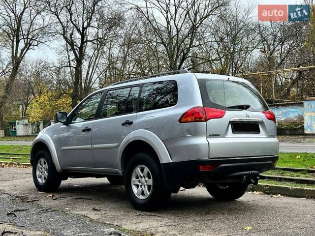 Серый Мицубиси Паджеро Спорт, объемом двигателя 0 л и пробегом 121 тыс. км за 11500 $, фото 12 на Automoto.ua