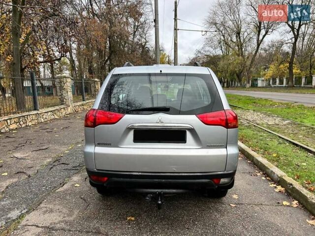 Серый Мицубиси Паджеро Спорт, объемом двигателя 0 л и пробегом 121 тыс. км за 11500 $, фото 2 на Automoto.ua