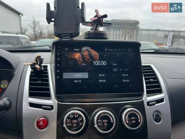 Серый Мицубиси Паджеро Спорт, объемом двигателя 2.48 л и пробегом 157 тыс. км за 16300 $, фото 15 на Automoto.ua