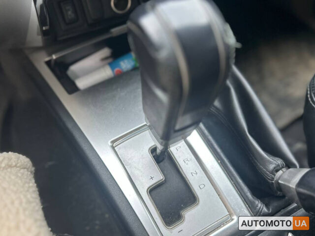 Сірий Міцубісі Паджеро Спорт, об'ємом двигуна 2.5 л та пробігом 352 тис. км за 12400 $, фото 11 на Automoto.ua