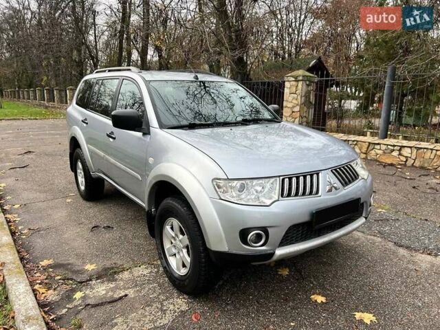 Серый Мицубиси Паджеро Спорт, объемом двигателя 0 л и пробегом 121 тыс. км за 11500 $, фото 7 на Automoto.ua
