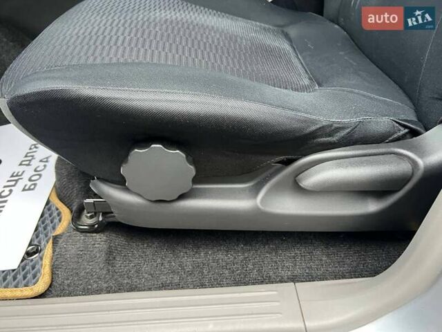 Серый Мицубиси Паджеро Спорт, объемом двигателя 2.48 л и пробегом 157 тыс. км за 16300 $, фото 17 на Automoto.ua