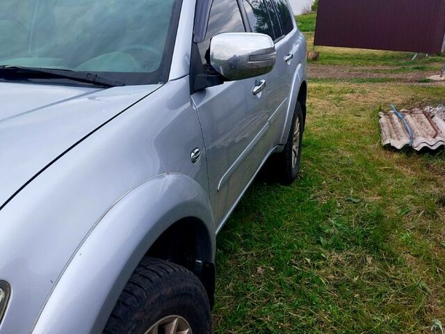 Сірий Міцубісі Паджеро Спорт, об'ємом двигуна 2.7 л та пробігом 180 тис. км за 10500 $, фото 1 на Automoto.ua