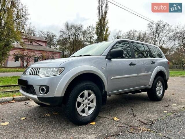Серый Мицубиси Паджеро Спорт, объемом двигателя 0 л и пробегом 121 тыс. км за 11500 $, фото 9 на Automoto.ua