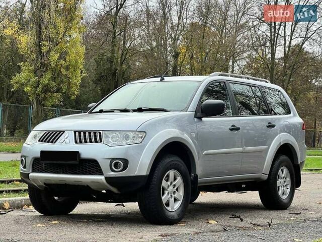 Серый Мицубиси Паджеро Спорт, объемом двигателя 0 л и пробегом 121 тыс. км за 11500 $, фото 10 на Automoto.ua