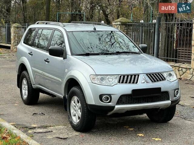 Серый Мицубиси Паджеро Спорт, объемом двигателя 0 л и пробегом 121 тыс. км за 11500 $, фото 3 на Automoto.ua