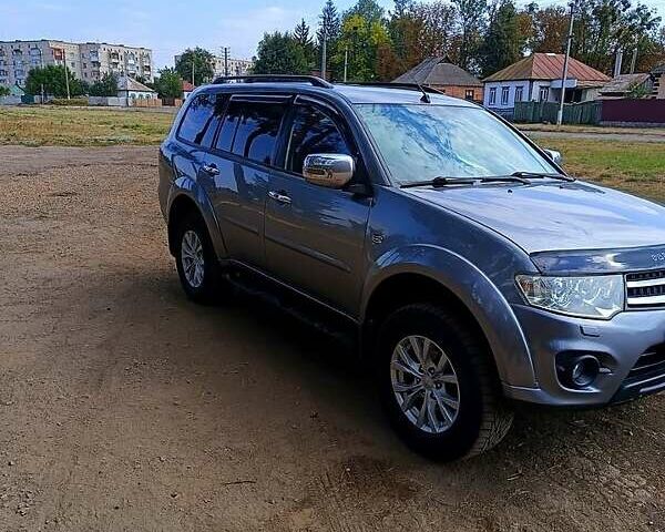 Сірий Міцубісі Паджеро Спорт, об'ємом двигуна 2.5 л та пробігом 166 тис. км за 15000 $, фото 3 на Automoto.ua
