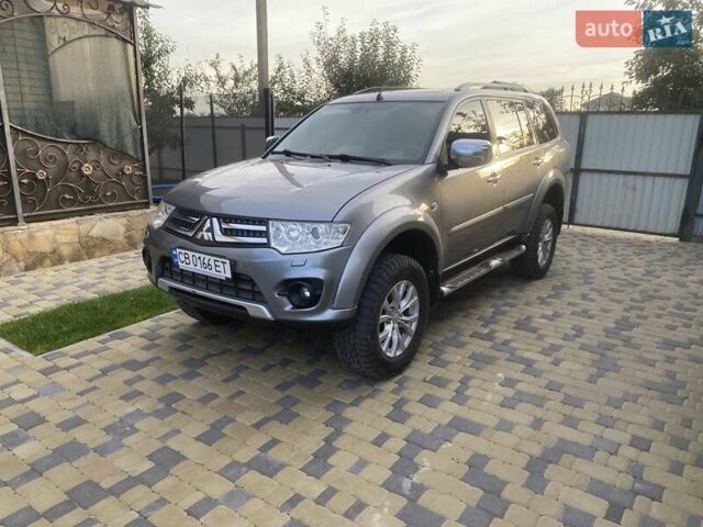 Сірий Міцубісі Паджеро Спорт, об'ємом двигуна 2.48 л та пробігом 345 тис. км за 13500 $, фото 3 на Automoto.ua